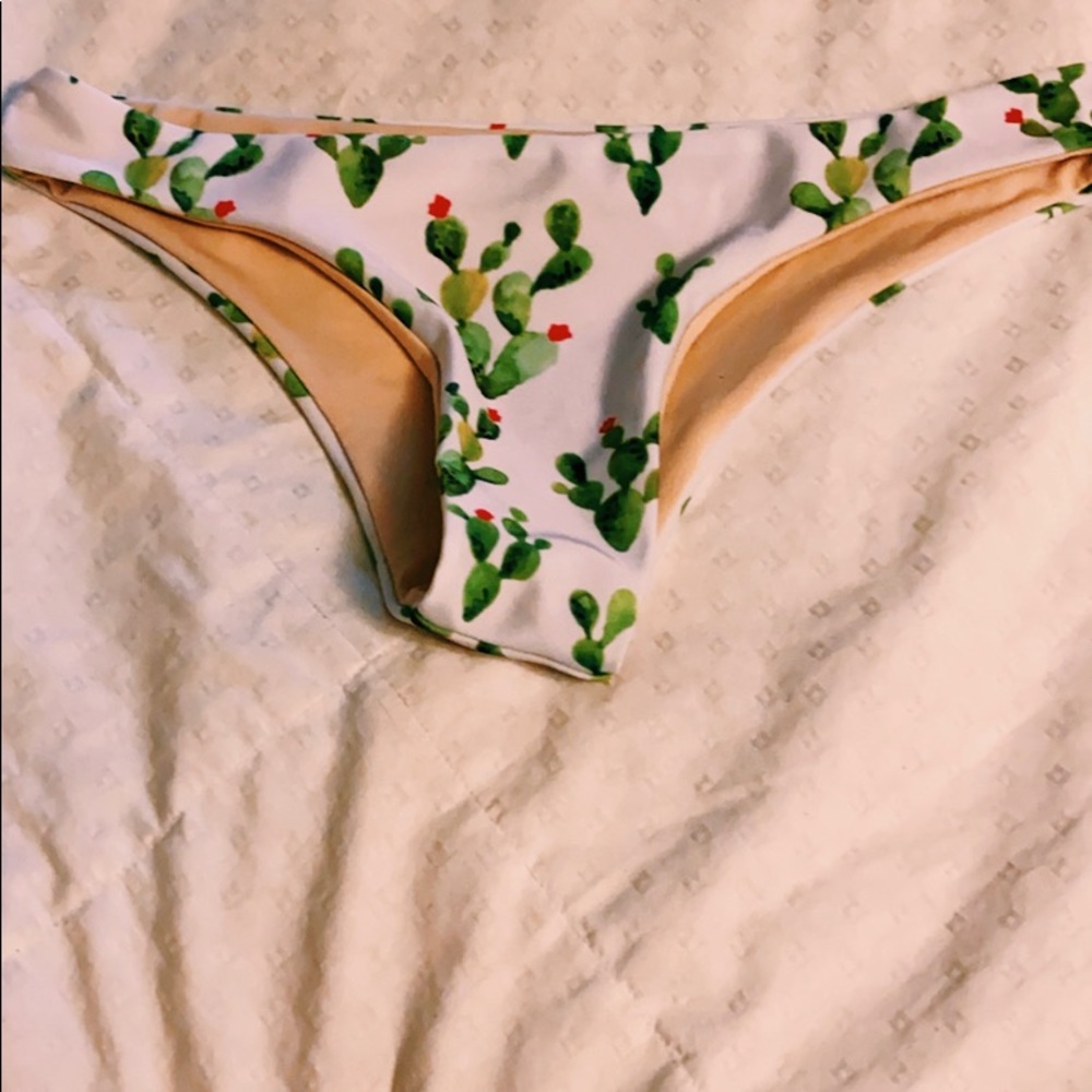 Bikini bottoms